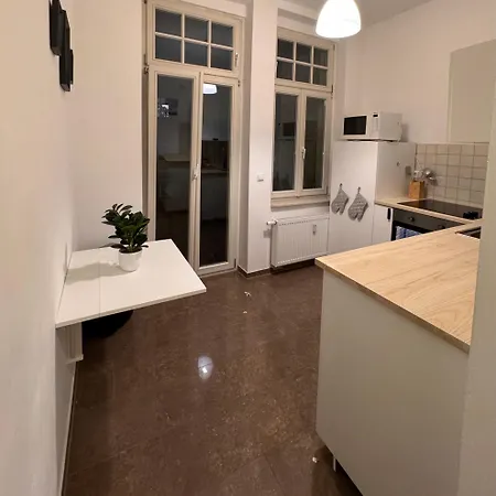 2 Raum Direkt Am Suedring * Magdeburgo